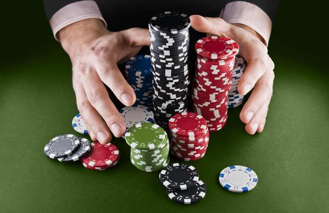 ¿Como jugar con dinero real en Pokerstars?