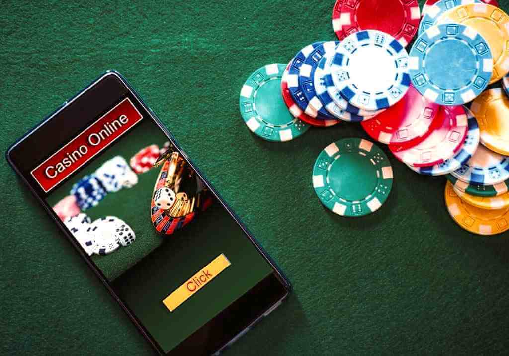 ¿Cómo depositan el dinero ganado en el casino online?