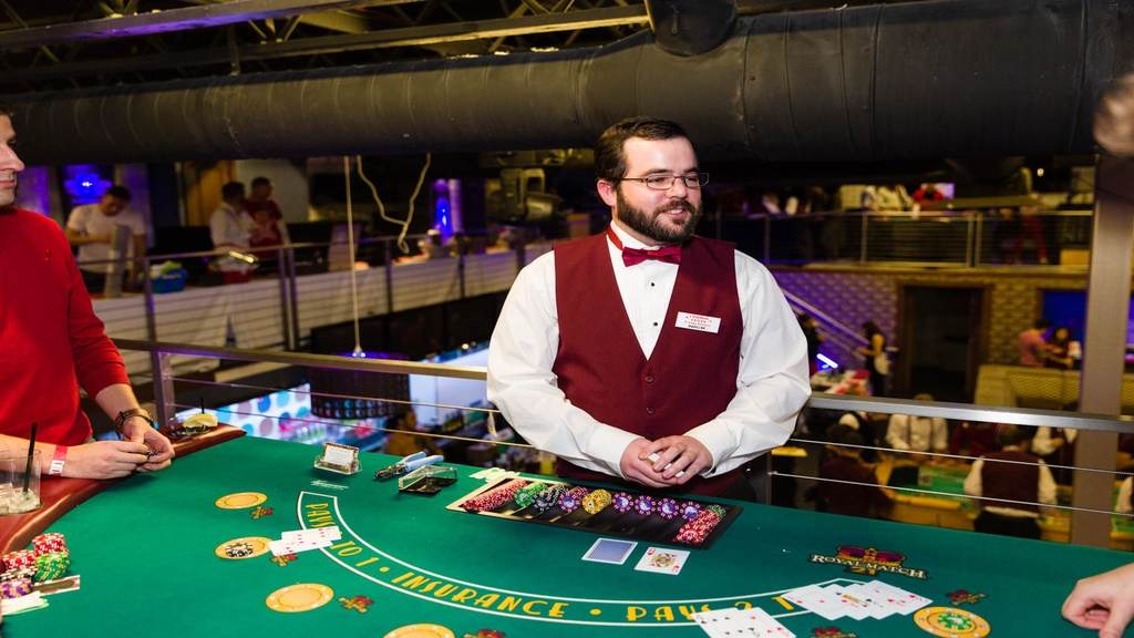 ¿Cómo ser un buen dealer de casino?