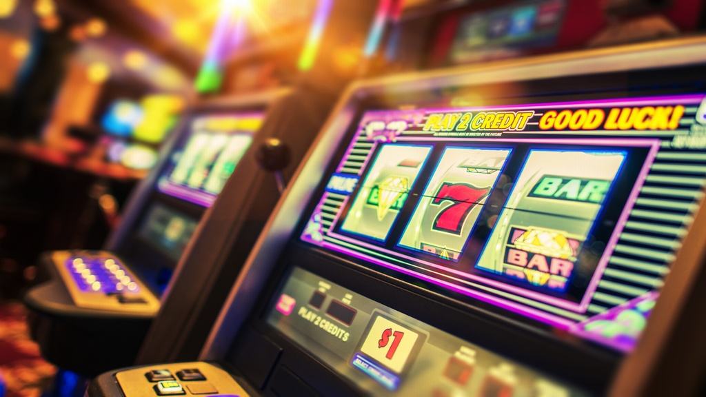 ¿Cómo ganar en las maquinitas del casino?